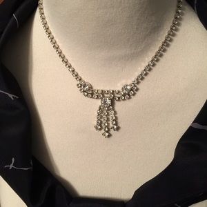 VINTAGE FAUX DIAMOND NECKLACE